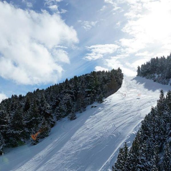 ski in pyrenees